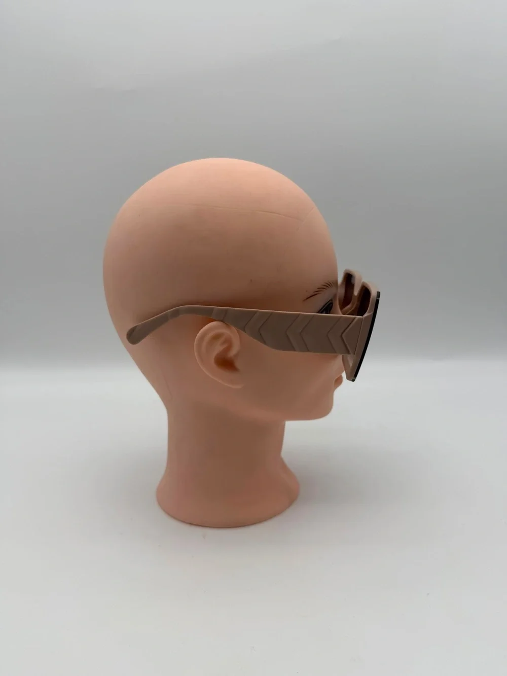 Mackie by Bob Mackie OversizedSquare Sunglasses Beige Gradient Lens UVProtection